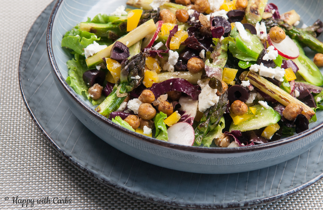 Bunter Salat mit griechischem Flair